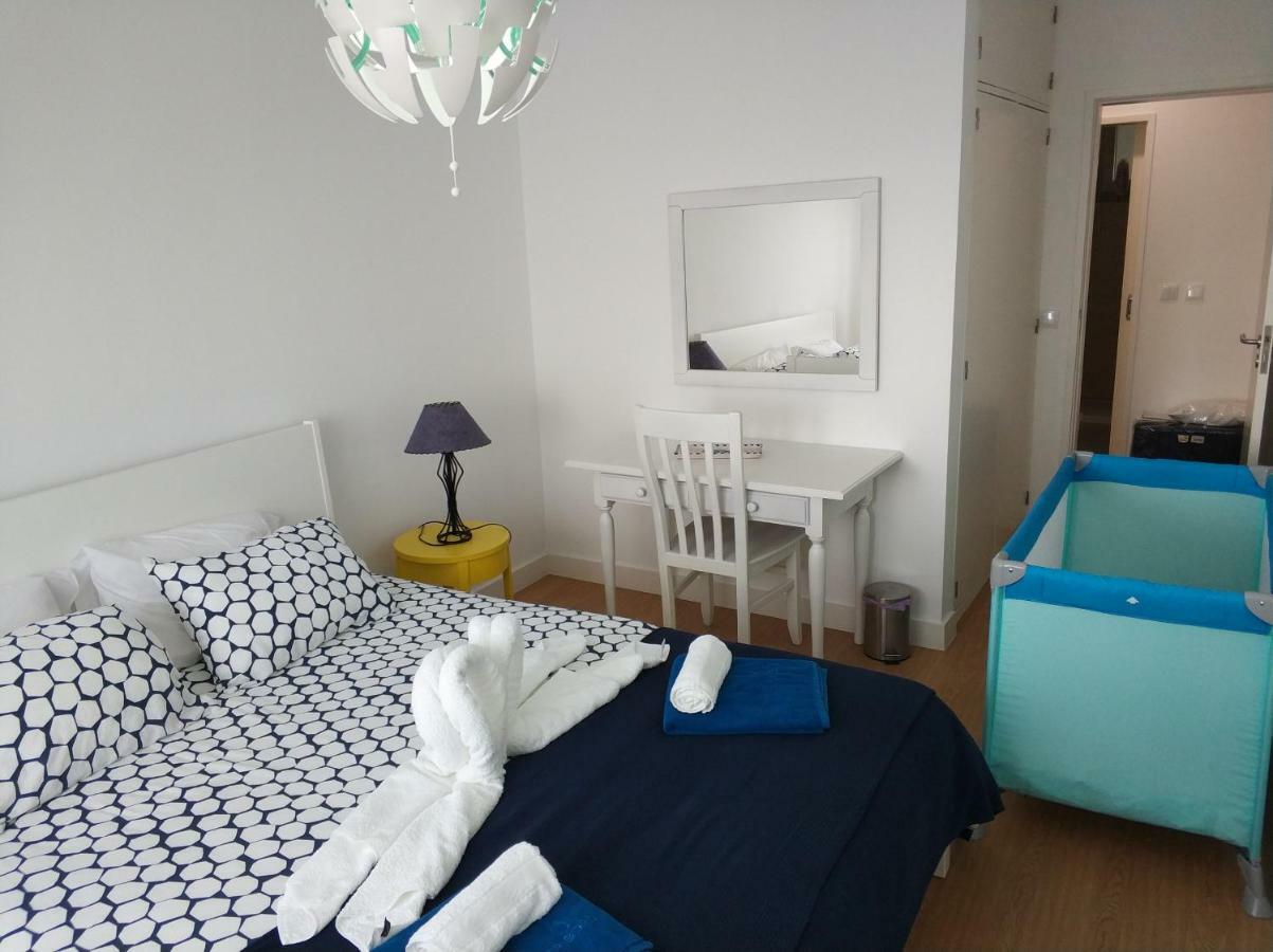 Lila'S Beach Apartment São Roque Esterno foto